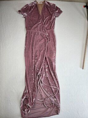 WAYF Roslyn Crushed Velvet Wrap Short Sleeve Midi Dress Dusty Rose Small